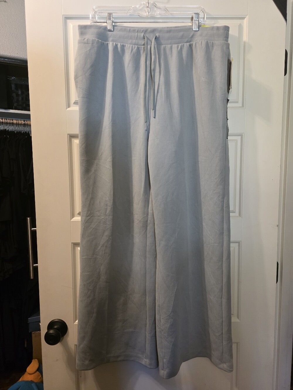 All In Motion Full Length Airy Sleek Pant In Sage Green Size XL